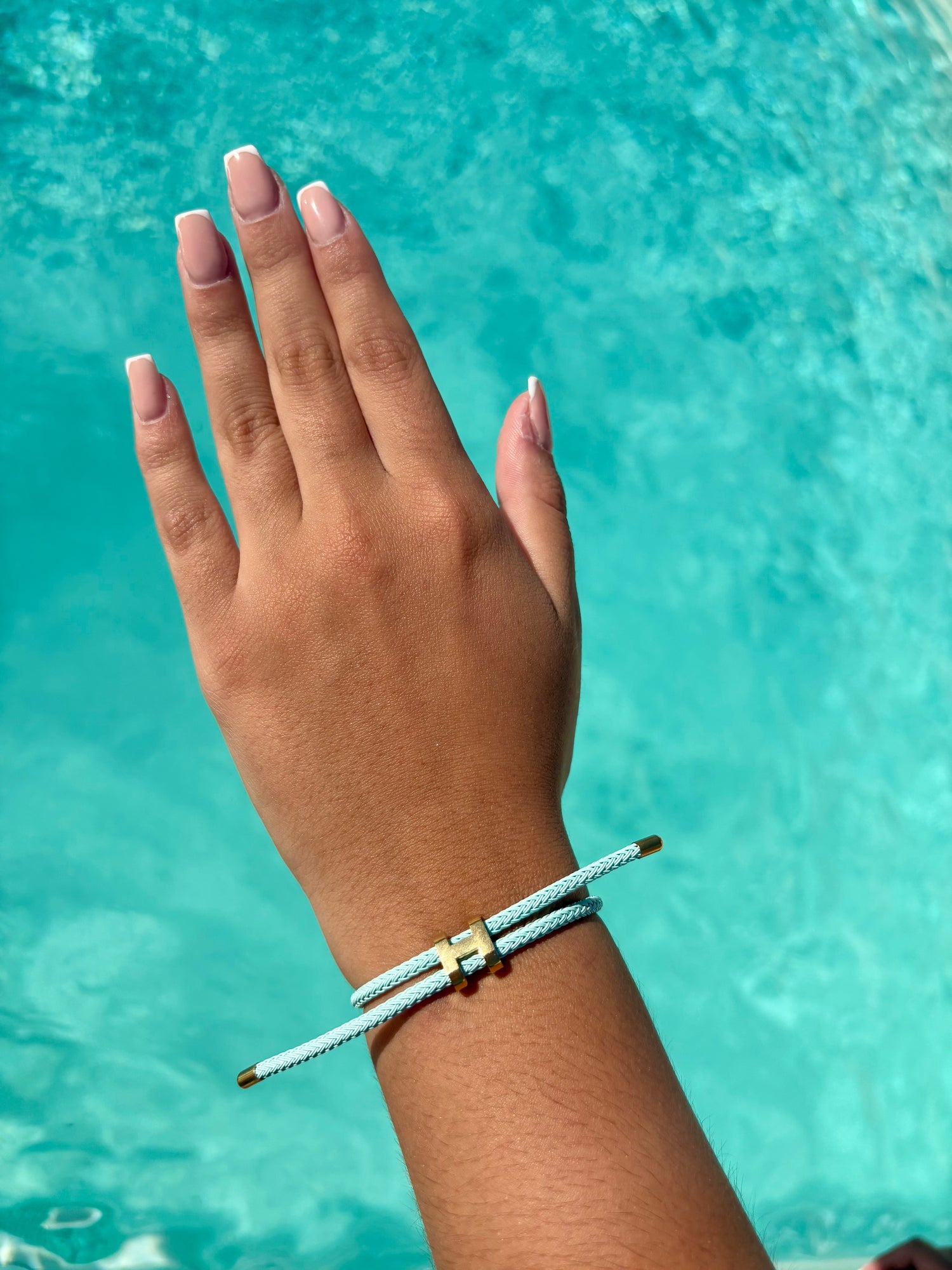 Bracelets H